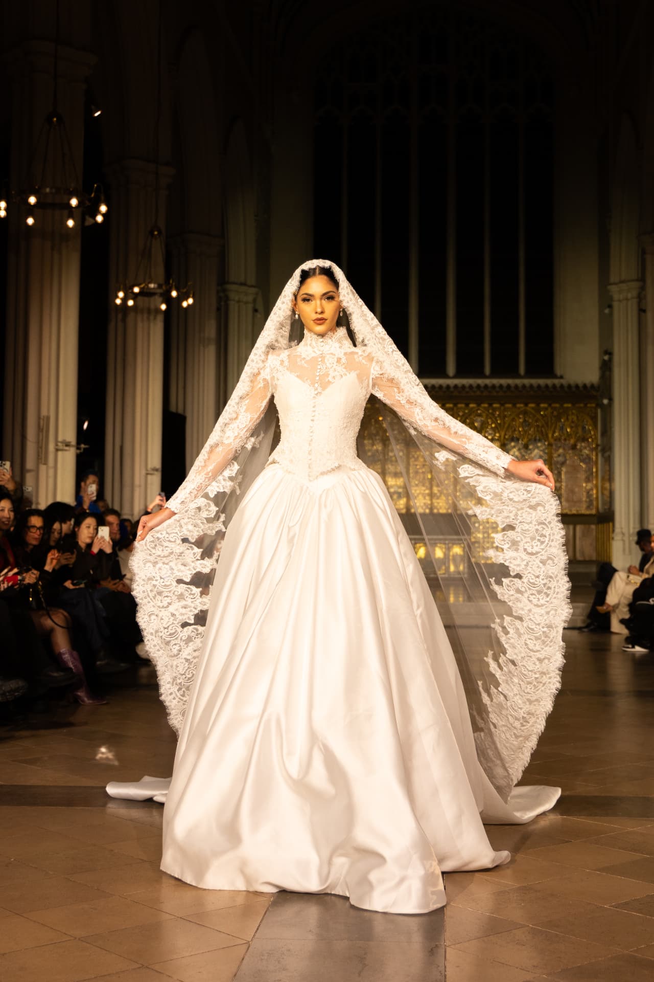 Art Hearts runway look