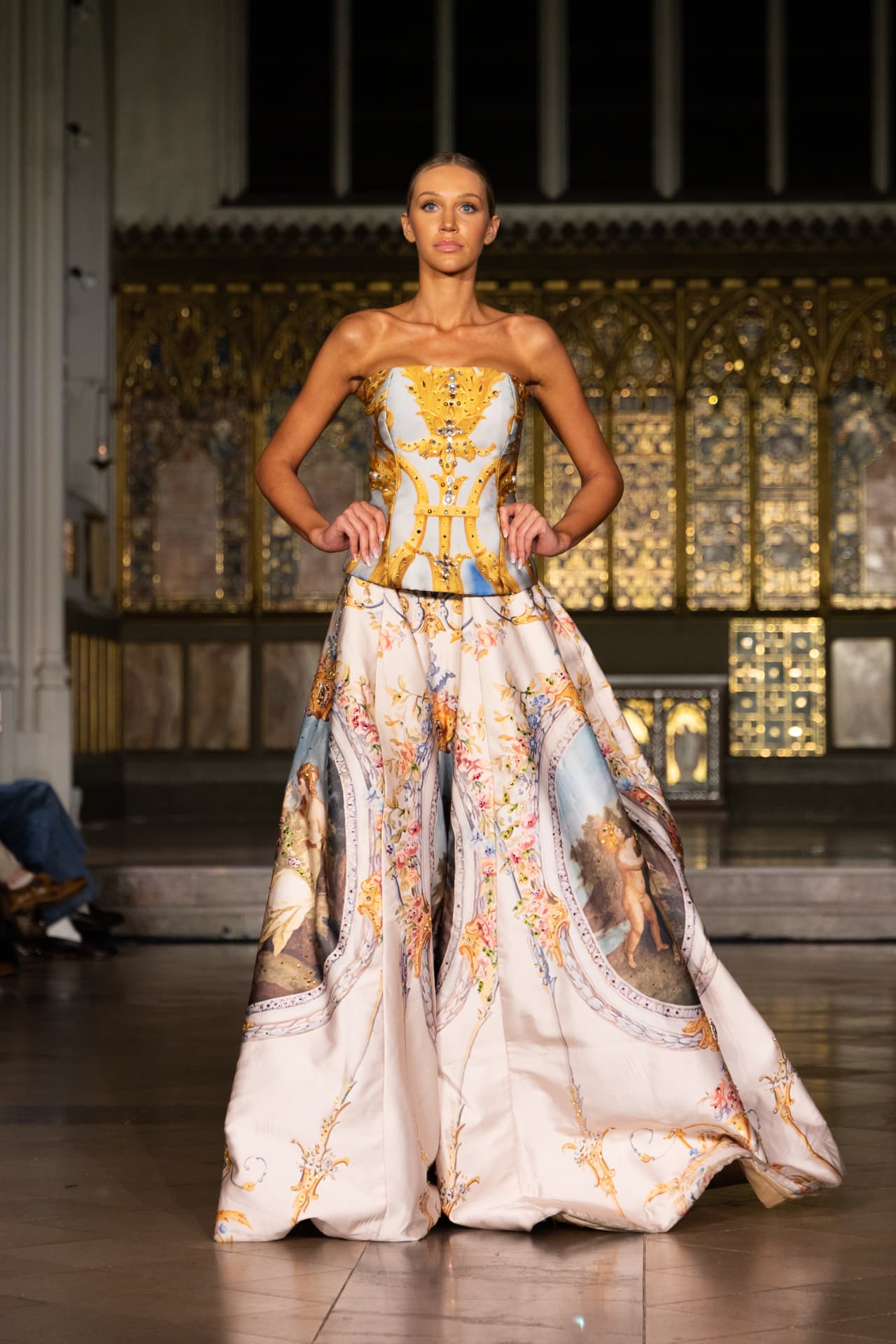 Art Hearts runway look